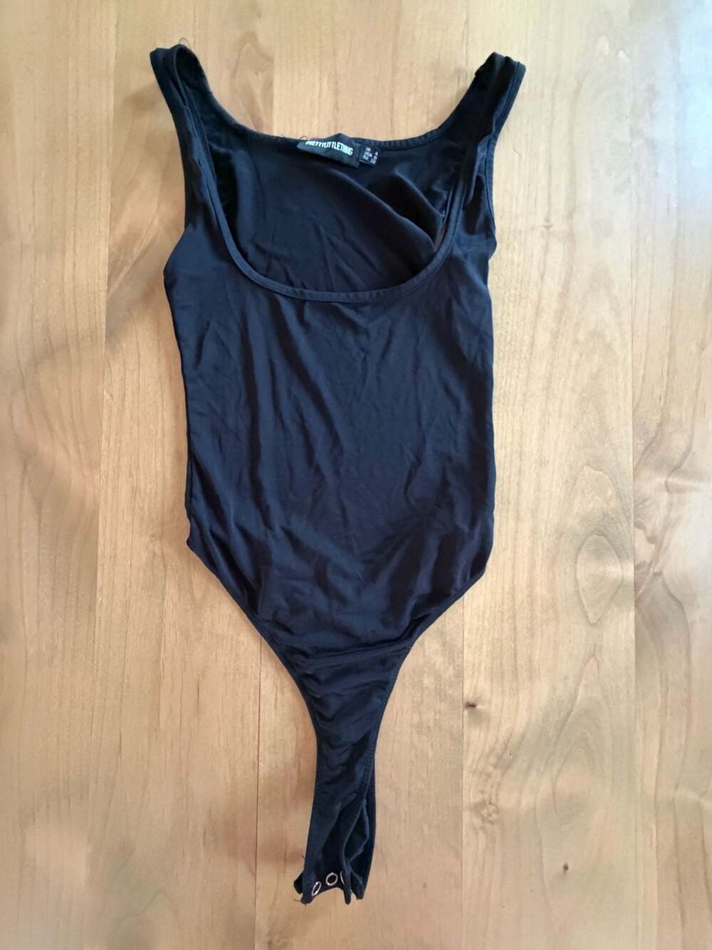 PrettyLittleThing Black Scoop Neck Sleeveless Bodysuit Size 0